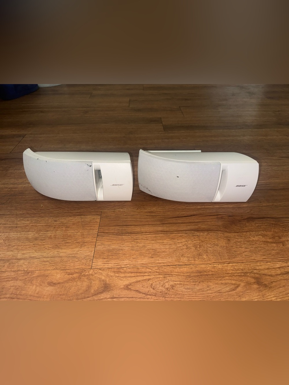 Bose White Surround Speakers - White Pair with Mesh Grilles